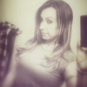 Meet your Posher, Camille